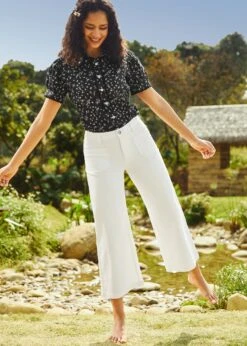 Daydreamer's Delight Button-Up -Sway & Shine Fashion Sales Store 2025 01 16ModCloth8110