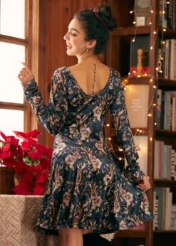 Retro Radiance Fit & Flare Dress -Sway & Shine Fashion Sales Store 207712 Paisley 3