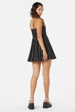 Barb Wire Bustier Pleated Dress -Sway & Shine Fashion Sales Store DGFW204 001 4